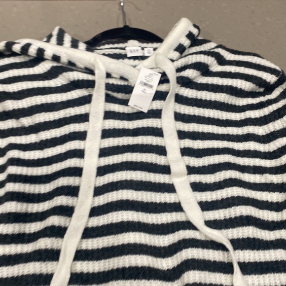 NWT gap grey white striped hooded sweater XL tall - Picture 7 of 11